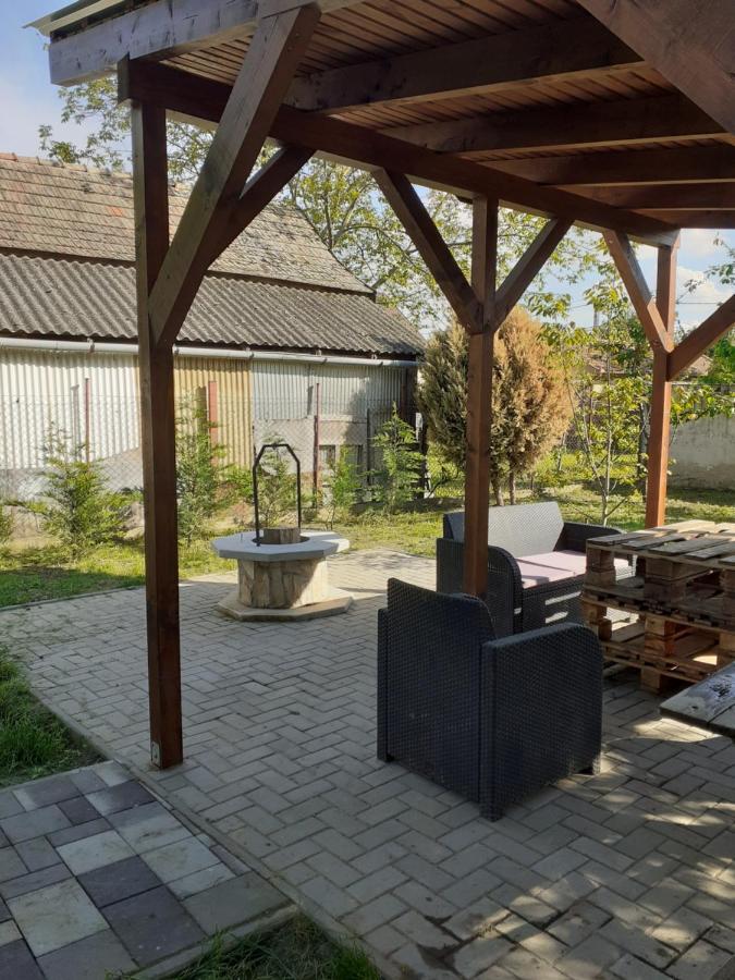 Éden Apartman Hajdúszoboszló Exterior foto
