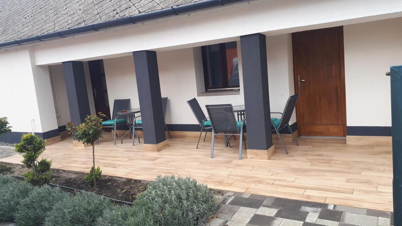 Éden Apartman Hajdúszoboszló Exterior foto